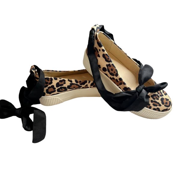 NWT Jessica Simpson Elisha Platform Round Toe Sneaker Slip on Leopard Si… - Picture 2 of 6